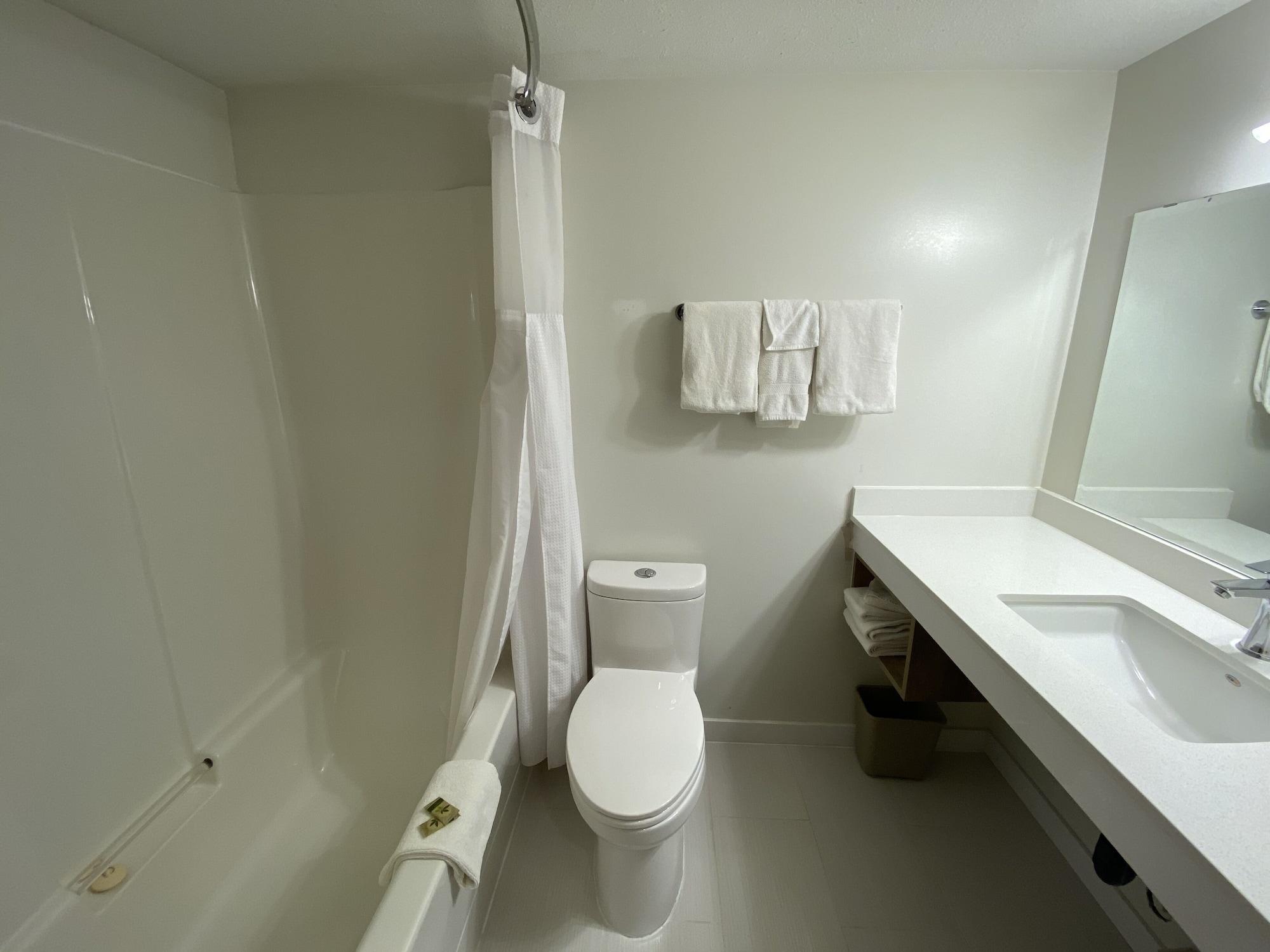 Chalet Continental Motel Вейлмаунт Екстер'єр фото